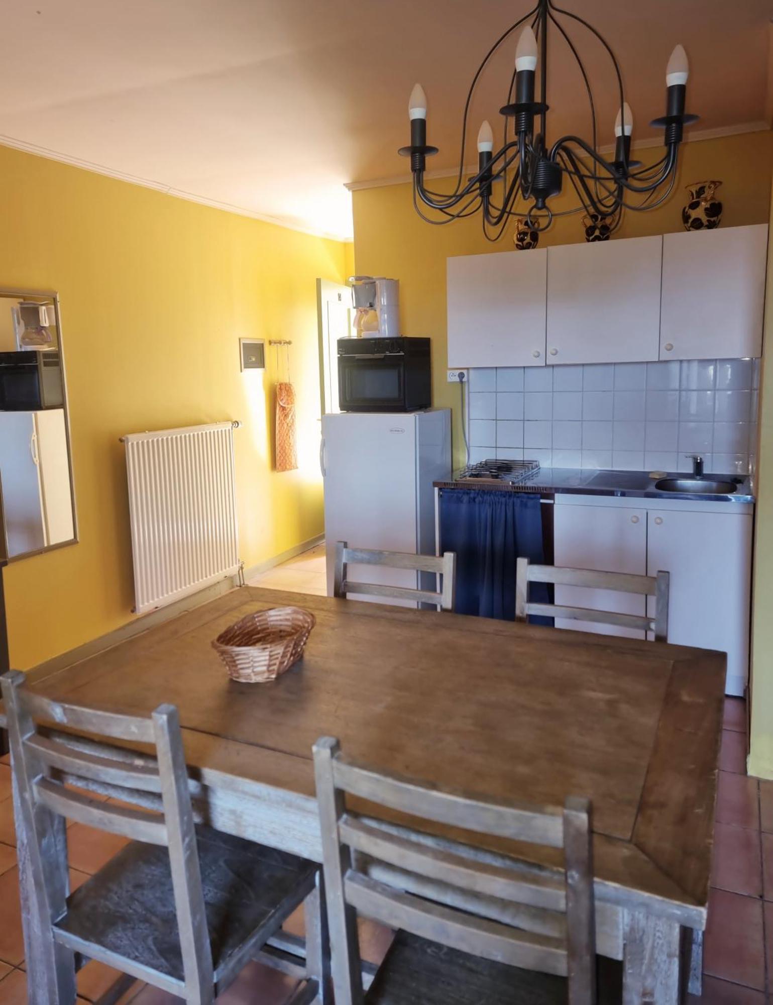 Pousterle De Sabran - Piscine & Hammam Apartment Room photo